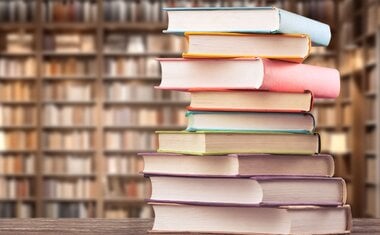 Imagem de destaque para Bienal do Livro: quais foram as obras mais vendidas no evento? Veja lista
