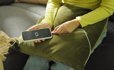Este truque vai fazer seu celular carregar 10 vezes mais rápido