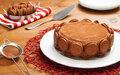 Imagem de destaque para Receita de Torta Mousse de Chocolate é fácil de fazer e perfeita para qualquer momento do dia